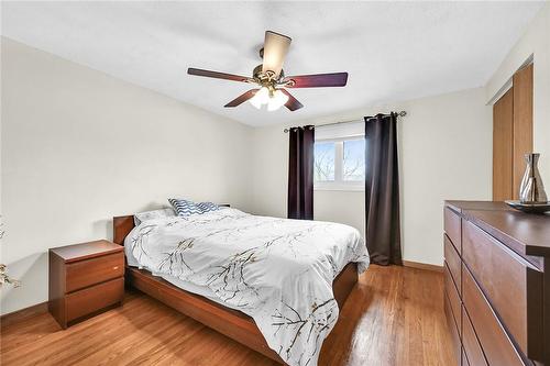 16 Courtland Avenue, Hamilton, ON - Indoor Photo Showing Bedroom