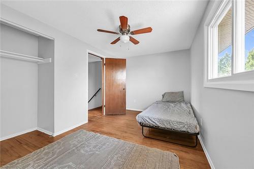 16 Courtland Avenue, Hamilton, ON - Indoor Photo Showing Bedroom