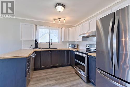 625 Boucher Street, Pembroke, ON - Indoor Photo Showing Kitchen With Stainless Steel Kitchen
