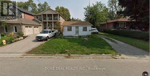 813 Fairview Ave, Pickering, ON - Outdoor