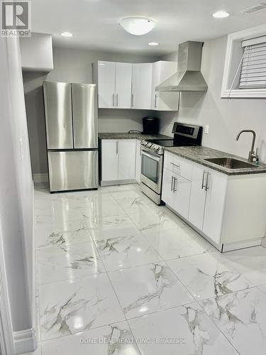 1115 Cora Greenwood Drive, Windsor, ON - Indoor Photo Showing Kitchen With Stainless Steel Kitchen