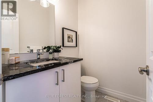 #17 -4700 Hamilton Rd, Thames Centre, ON - Indoor Photo Showing Bathroom