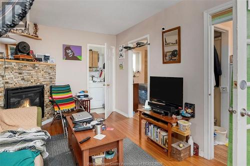 1523-27 Shepherd Street East, Windsor, ON - Indoor Photo Showing Other Room With Fireplace