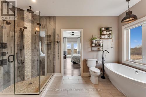 15 Best Court, Oro-Medonte, ON - Indoor Photo Showing Bathroom