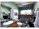 14 Brackenbury St, Grey Highlands, ON  - Indoor Photo Showing Bathroom 