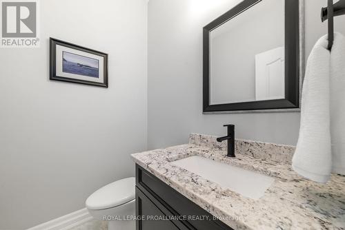 27 Hanover Crt, Belleville, ON - Indoor Photo Showing Bathroom