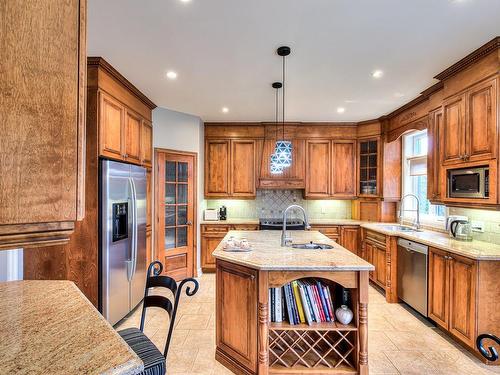 Cuisine - 9 Rue D'Amboise, Blainville, QC - Indoor Photo Showing Kitchen