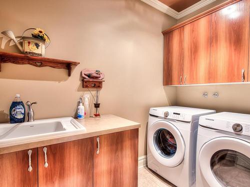 Salle de lavage - 9 Rue D'Amboise, Blainville, QC - Indoor Photo Showing Laundry Room