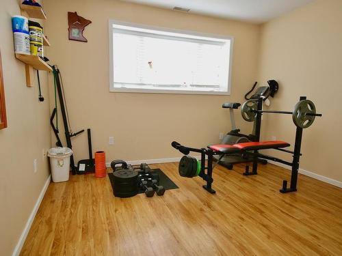527 Third Street W, Fort Frances, ON - Indoor Photo Showing Gym Room