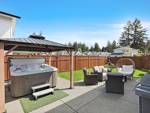 288 Forester Ave, Comox, BC - Outdoor