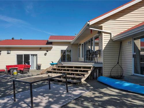 1590 20Th Ave, Campbell River, BC - Outdoor With Deck Patio Veranda With Exterior