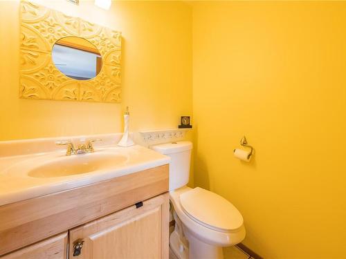 359 Nottingham Dr, Nanaimo, BC - Indoor Photo Showing Bathroom