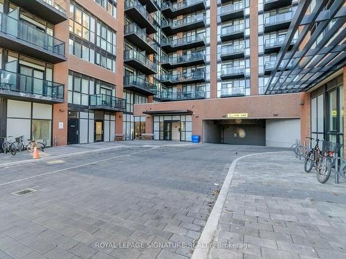 215-2300 St Clair Ave W, Toronto, ON - Outdoor