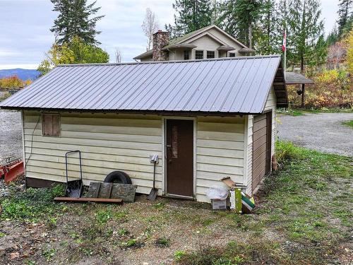 27 Nathan Road, Enderby, BC - Outdoor With Exterior