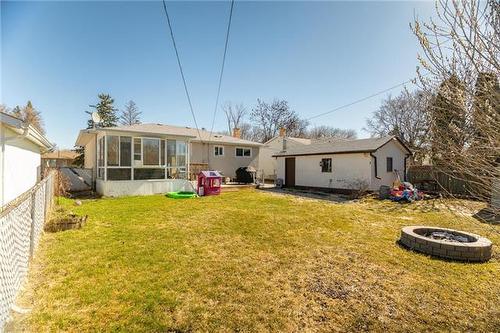 416 Sutherland Ave, Selkirk, MB 