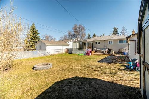 416 Sutherland Ave, Selkirk, MB 