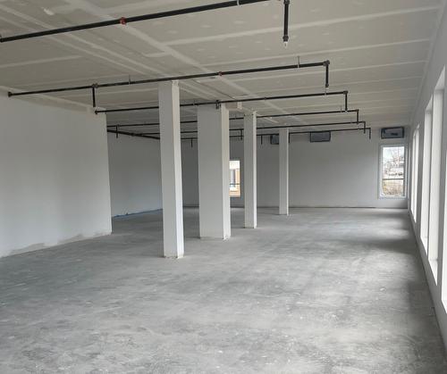 IntÃ©rieur - 3-675 Rue De La Visitation, Saint-Charles-Borromée, QC - Indoor Photo Showing Garage