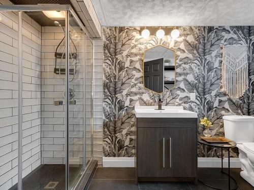 Salle de bains - 2040 Rue De La Haute-Ville, Saint-Lazare, QC - Indoor Photo Showing Bathroom