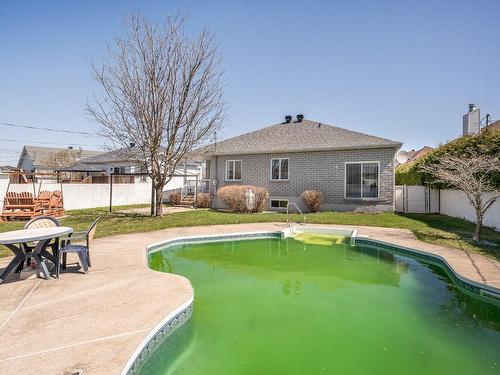 Pool - 434 Rue Du Blizzard, Saint-Jean-Sur-Richelieu, QC - Outdoor With In Ground Pool With Backyard