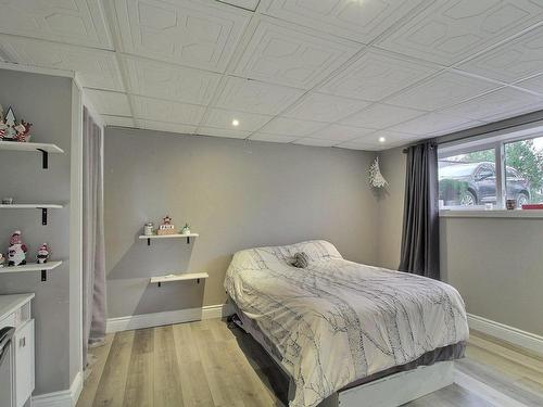 Chambre Ã Â coucher - 122 Rue Ken, Val-D'Or, QC - Indoor Photo Showing Bedroom