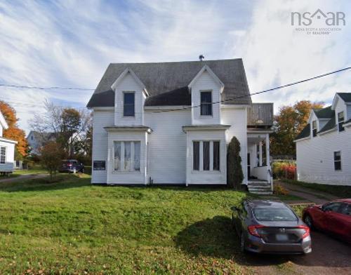 3 Dale Street, Amherst, NS 