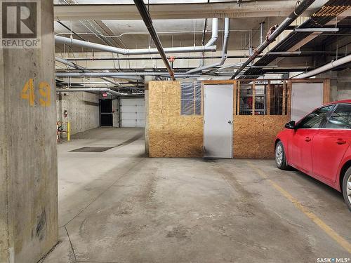 311 106 Hampton Circle, Saskatoon, SK - Indoor Photo Showing Garage