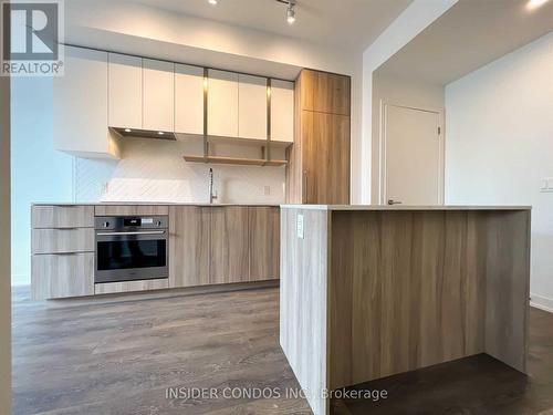 #3107 -15 Holmes Ave, Toronto, ON - Indoor Photo Showing Kitchen