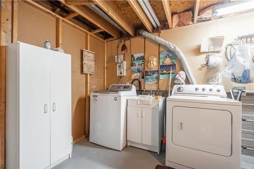 105 Wilson Street W|Unit #15, Ancaster, ON - Indoor Photo Showing Laundry Room