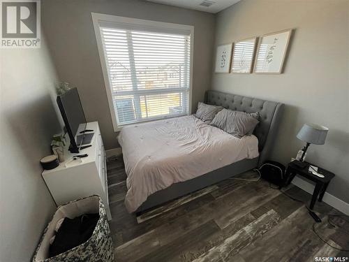 202 415 Maningas Bend, Saskatoon, SK - Indoor Photo Showing Bedroom