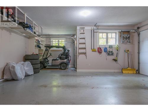 536 Falcon Point Way, Vernon, BC - Indoor Photo Showing Garage
