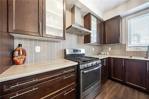 244 Voyager Pass, Binbrook, ON - Indoor Photo Showing Kitchen With Upgraded Kitchen