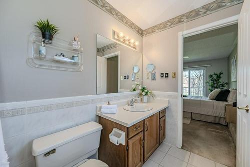 3050 Pinemeadow Drive|Unit #57, Burlington, ON - Indoor Photo Showing Bathroom