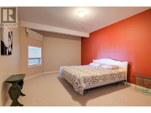 880 Christina Place Unit# 20, Kelowna, BC - Indoor Photo Showing Bedroom