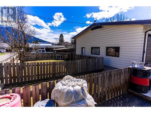 108 Ford Street, Revelstoke, BC - Outdoor With Exterior