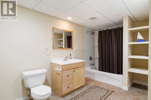 95 Waterford Bridge Road, St. John'S, NL - Indoor Photo Showing Bathroom