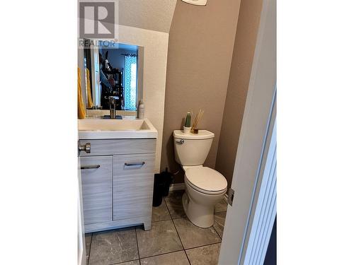 11113 14A Street, Dawson Creek, BC - Indoor Photo Showing Bathroom