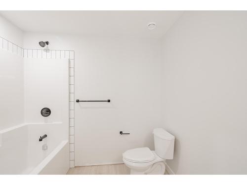 1 - 1311 Westside Park Drive, Invermere, BC - Indoor Photo Showing Bathroom