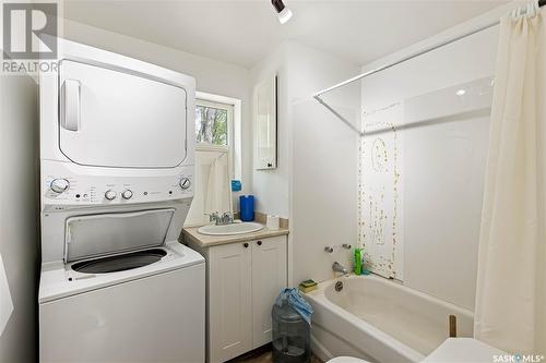 13 Rose Crescent, Pike Lake, SK - Indoor Photo Showing Laundry Room