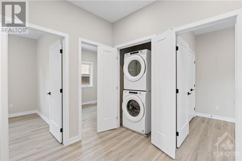 306 Lanark Avenue Unit#A, Ottawa, ON - Indoor Photo Showing Laundry Room