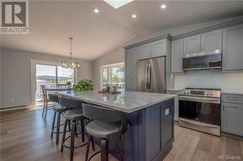 172 Meadow Drive, Darlings Island, NB - Indoor Photo Showing Kitchen With Upgraded Kitchen
