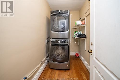 1031 Windermere, Windsor, ON - Indoor Photo Showing Laundry Room