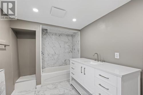 1003 Tuscarora, Windsor, ON - Indoor Photo Showing Bathroom