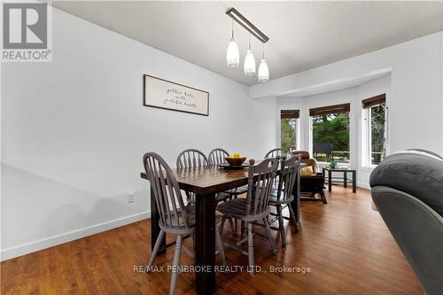 50 Jamie Crescent, Petawawa (520 - Petawawa), ON - Indoor Photo Showing Dining Room