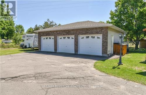 50 Jamie Crescent, Petawawa (520 - Petawawa), ON - Outdoor