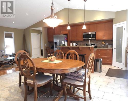 395 Bourdeau Rd, London, ON - Indoor Photo Showing Dining Room