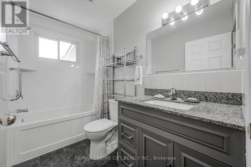 732 Salter Avenue, Woodstock, ON - Indoor Photo Showing Bathroom