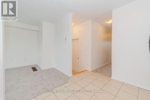 123 Bloomington Dr, Cambridge, ON - Indoor Photo Showing Other Room