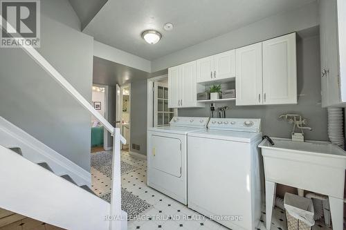 456 Regal Dr, London, ON - Indoor Photo Showing Laundry Room