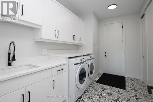 99 Optimist Dr, Southwold, ON - Indoor Photo Showing Laundry Room