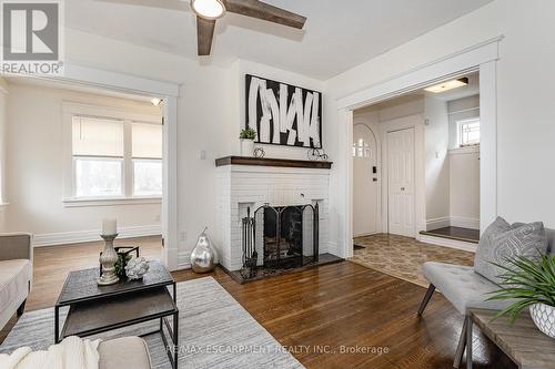 4625 Fifth Ave, Niagara Falls, ON - Indoor Photo Showing Living Room With Fireplace